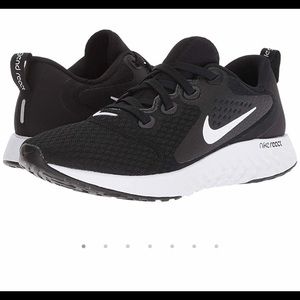 Nike Legend React Women’s